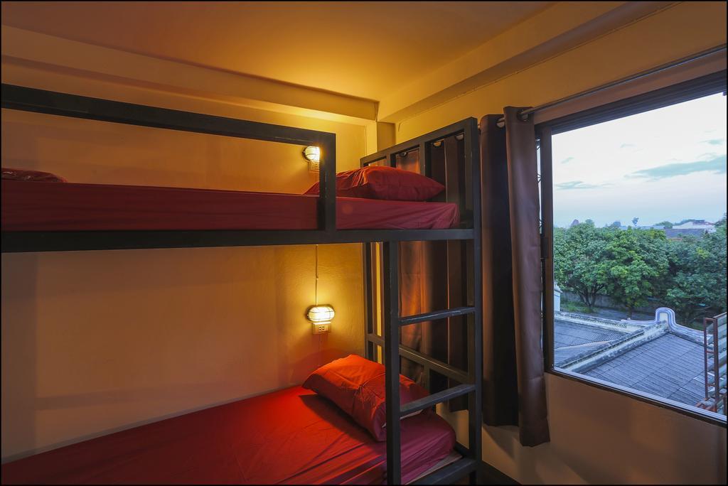 Cham Cha Hostel チエンマイ 部屋 写真